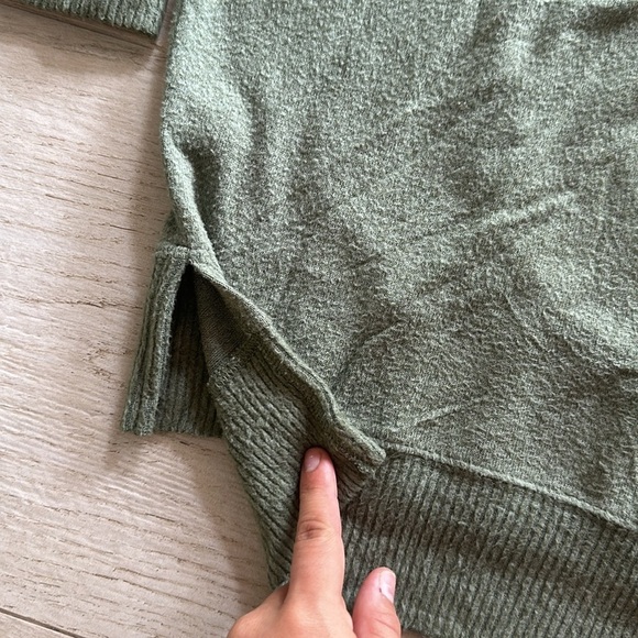Aerie Oversized Green Heathered Pullover Crewneck Sweatshirt Women's Size S - Picture 8 of 11